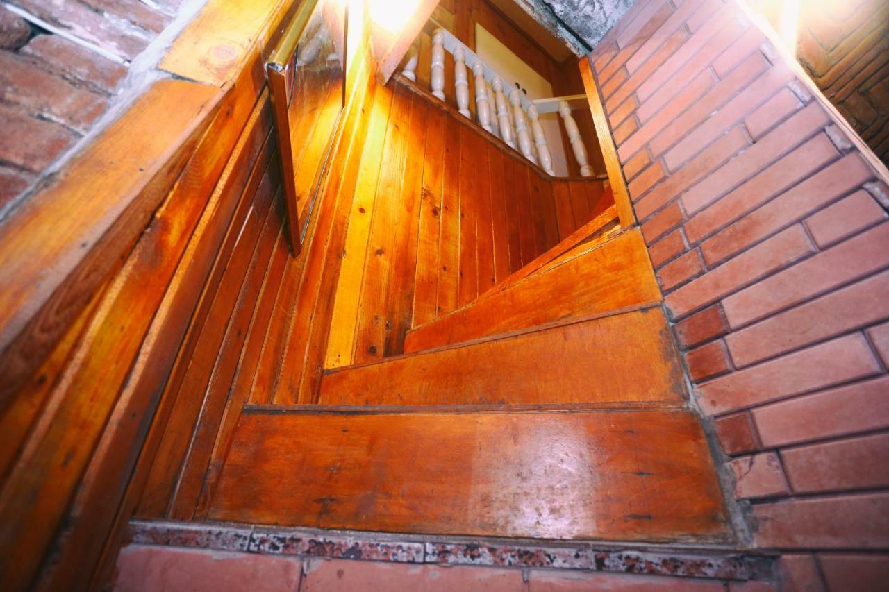 Apartment On Freedom Square Diuma Street Tbilisi Exterior foto